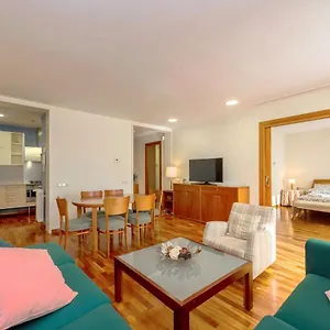 apartment-placa-catalunya-rdauniversidad.topbarcelonahotels.com/